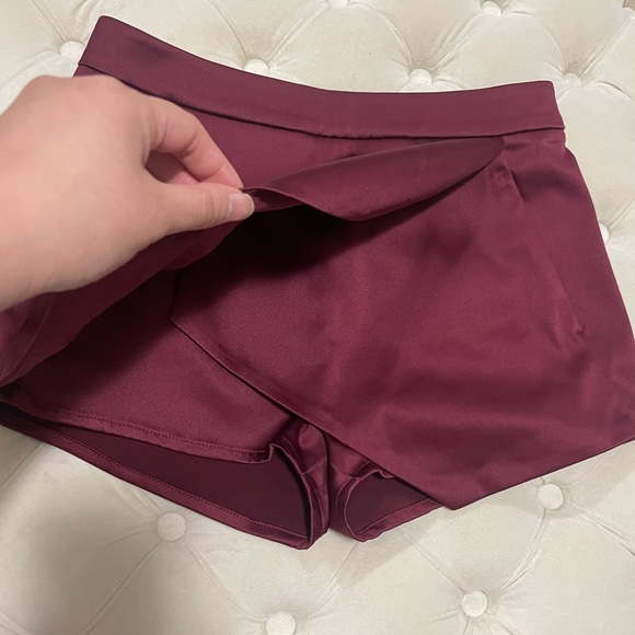 Express Skort - Picture 2 of 7